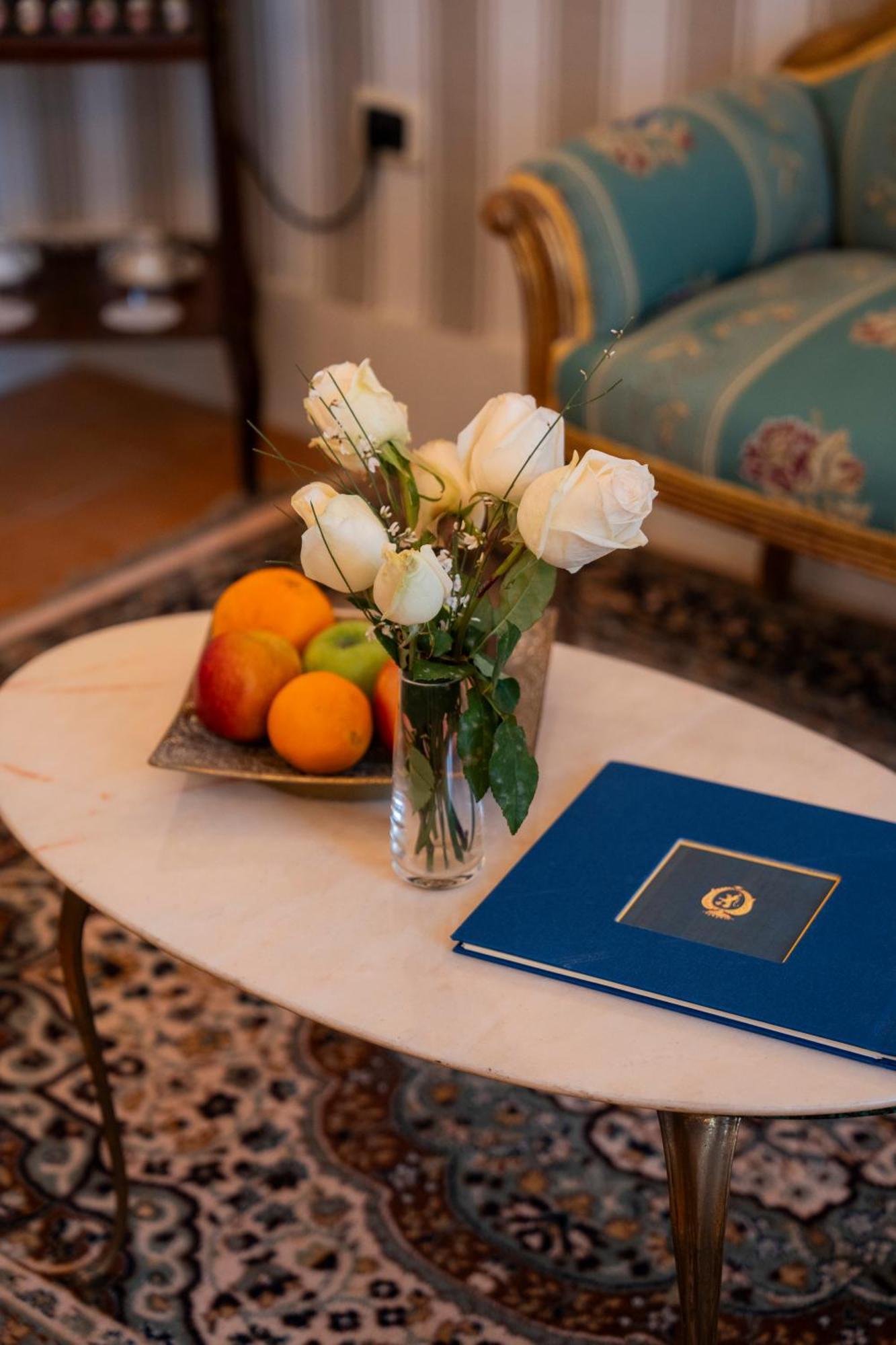 Casa Santangelo Suites Salerno Luaran gambar