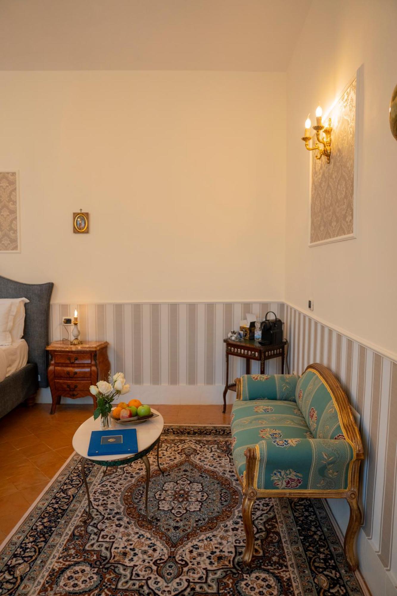 Casa Santangelo Suites Salerno Luaran gambar