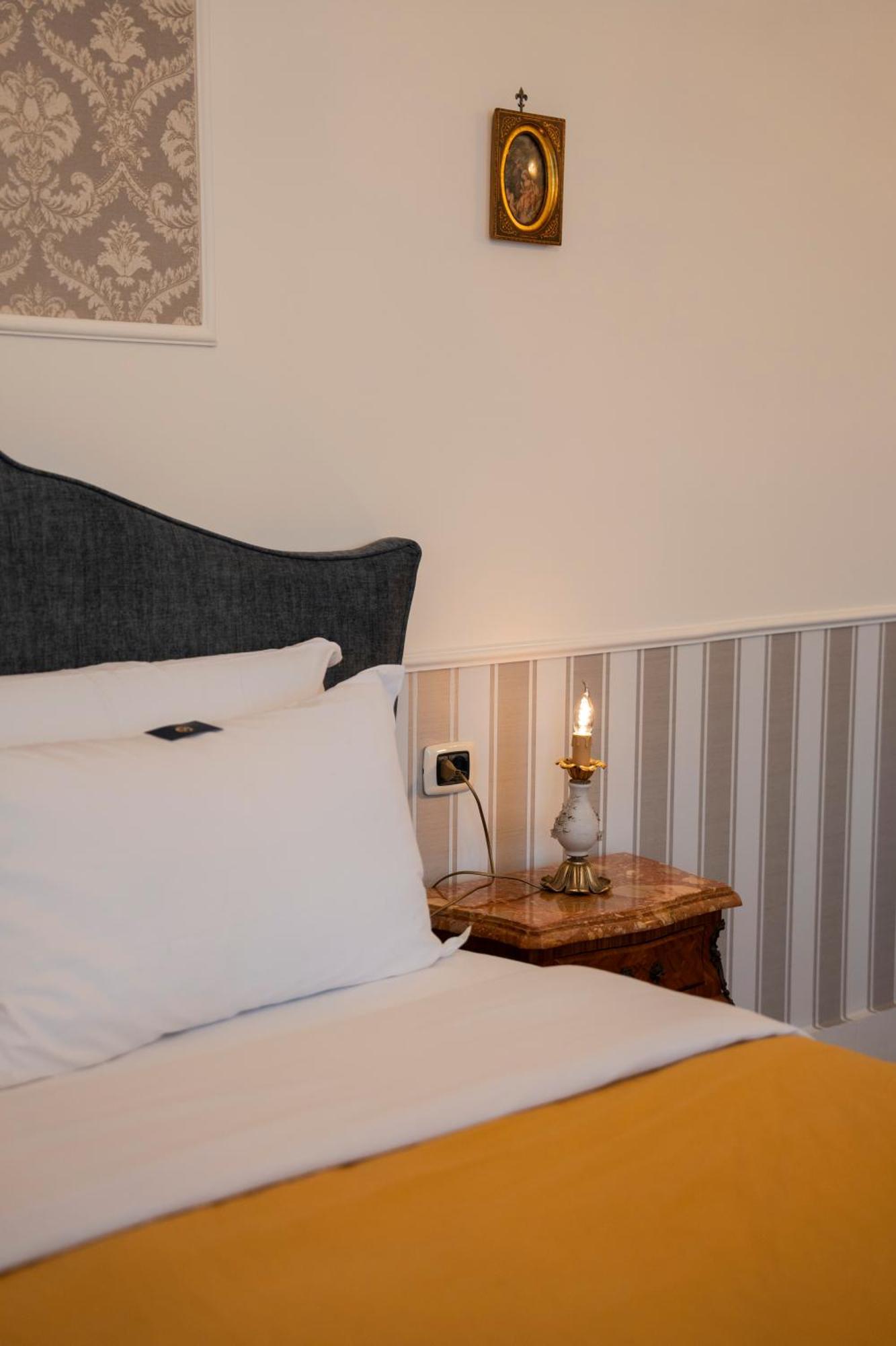 Casa Santangelo Suites Salerno Luaran gambar