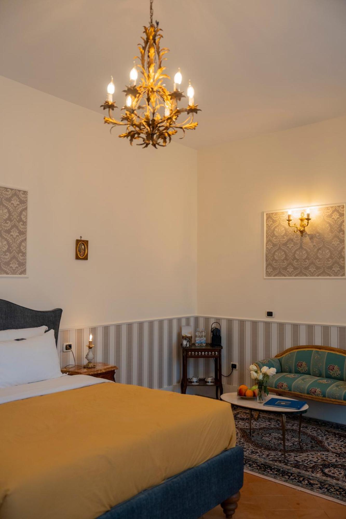Casa Santangelo Suites Salerno Luaran gambar