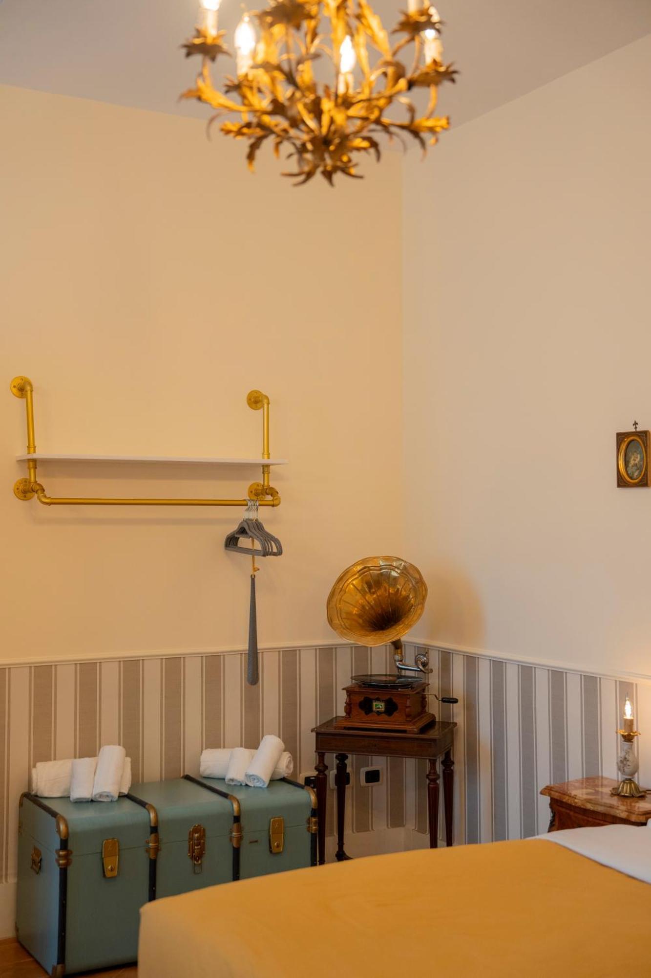 Casa Santangelo Suites Salerno Luaran gambar