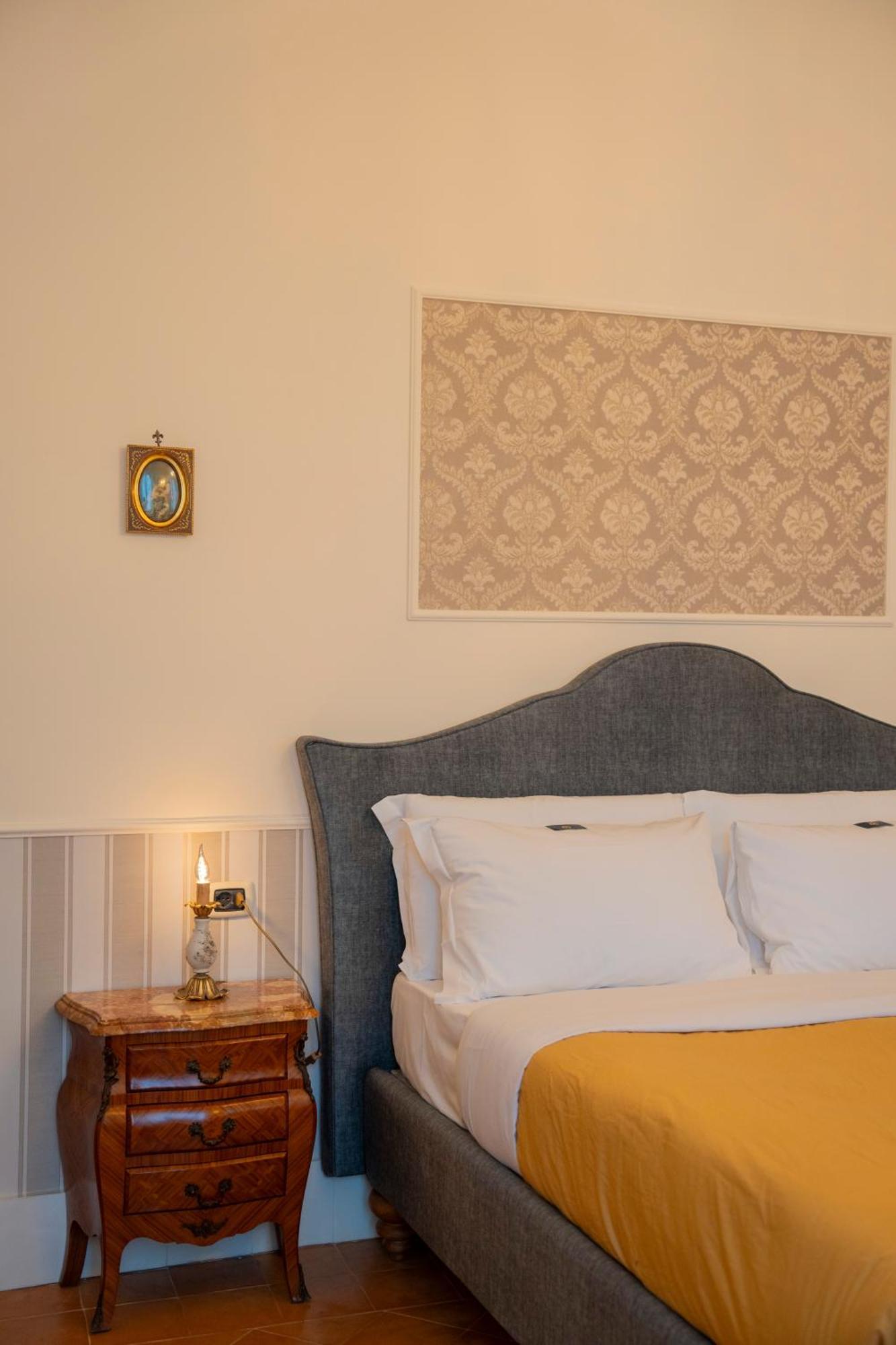 Casa Santangelo Suites Salerno Luaran gambar