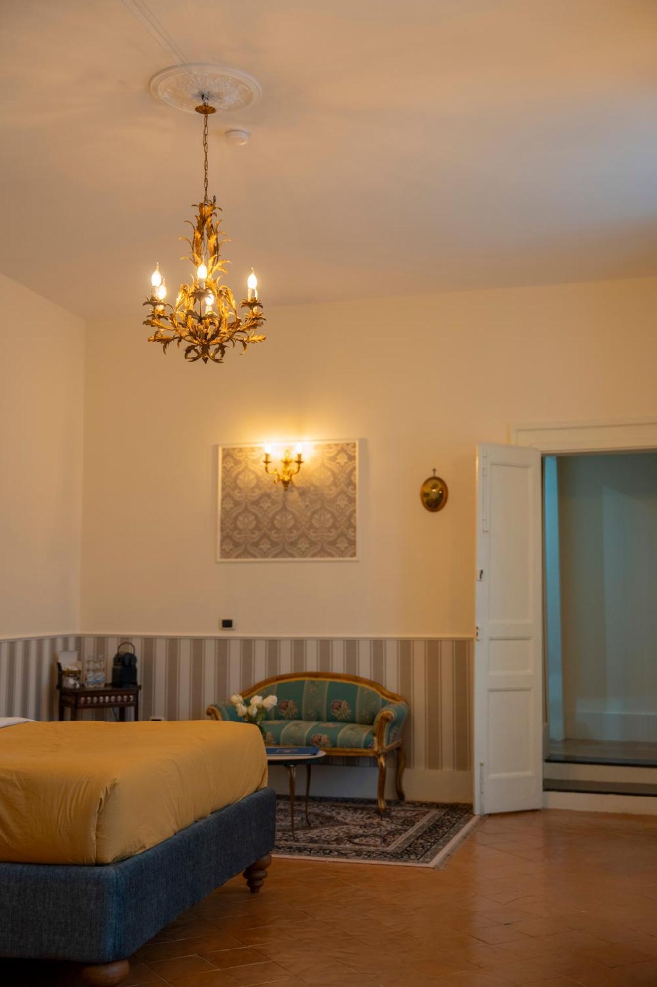 Casa Santangelo Suites Salerno Luaran gambar