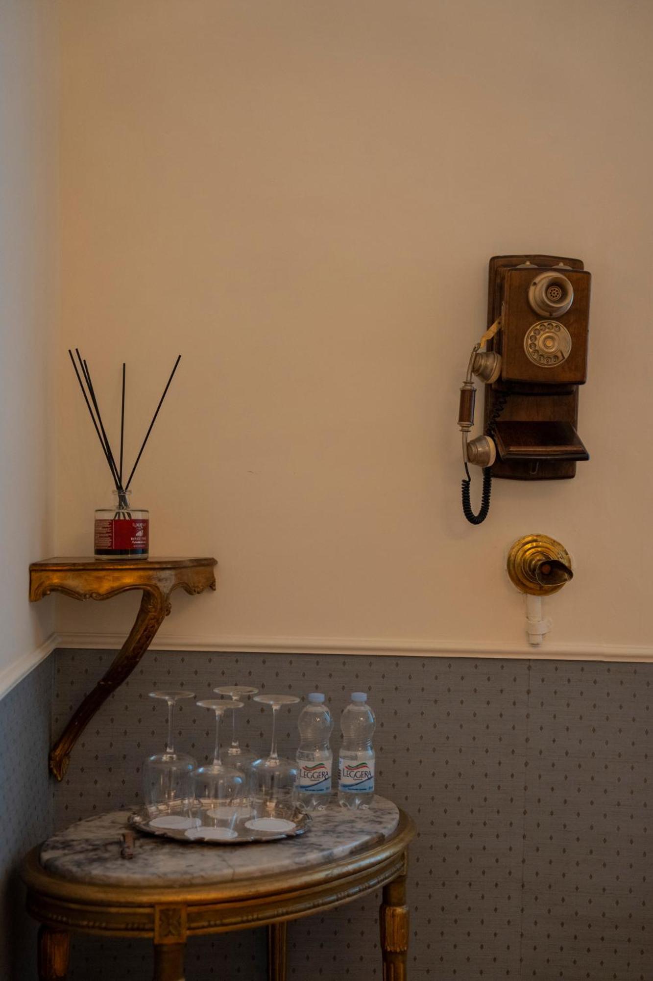 Casa Santangelo Suites Salerno Luaran gambar
